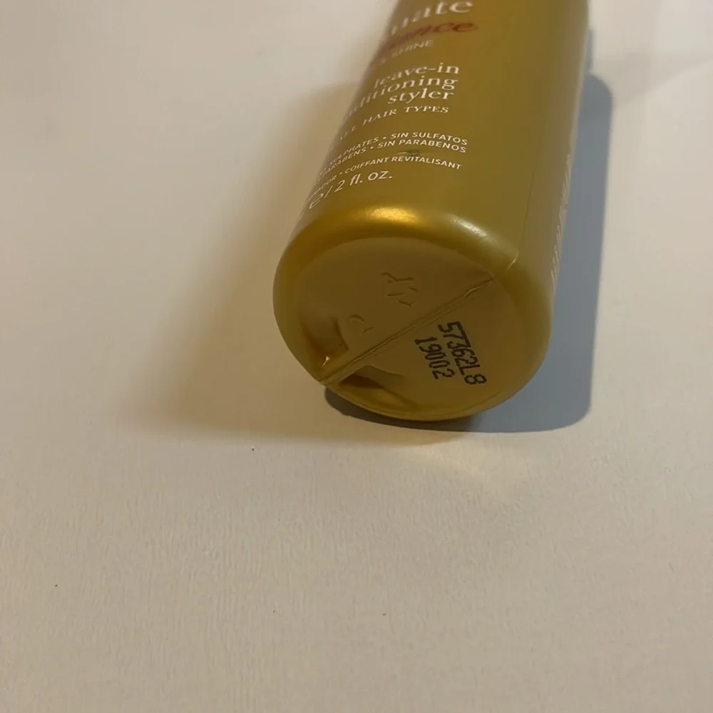 3 Regis Ultimate Radiance Leave-In Conditioning Styler - 2 fl. Oz. Lot o…